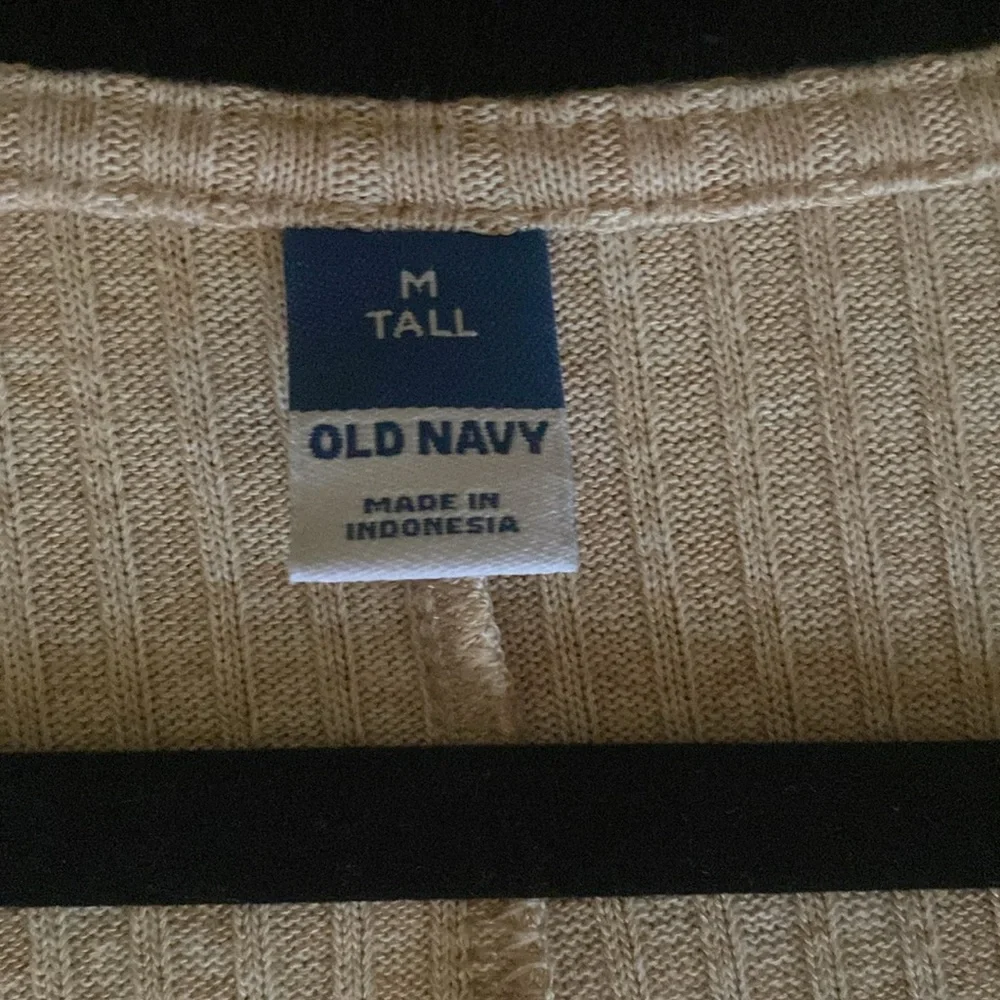 Old Navy - Picture 2 of 5